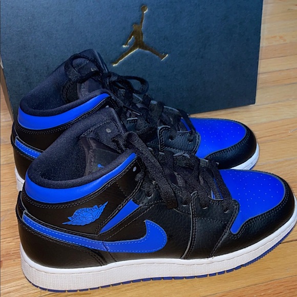 AIR JORDAN 1 MID Black/Hyper Royal-White 👑💙-SOLD - Picture 1 of 6